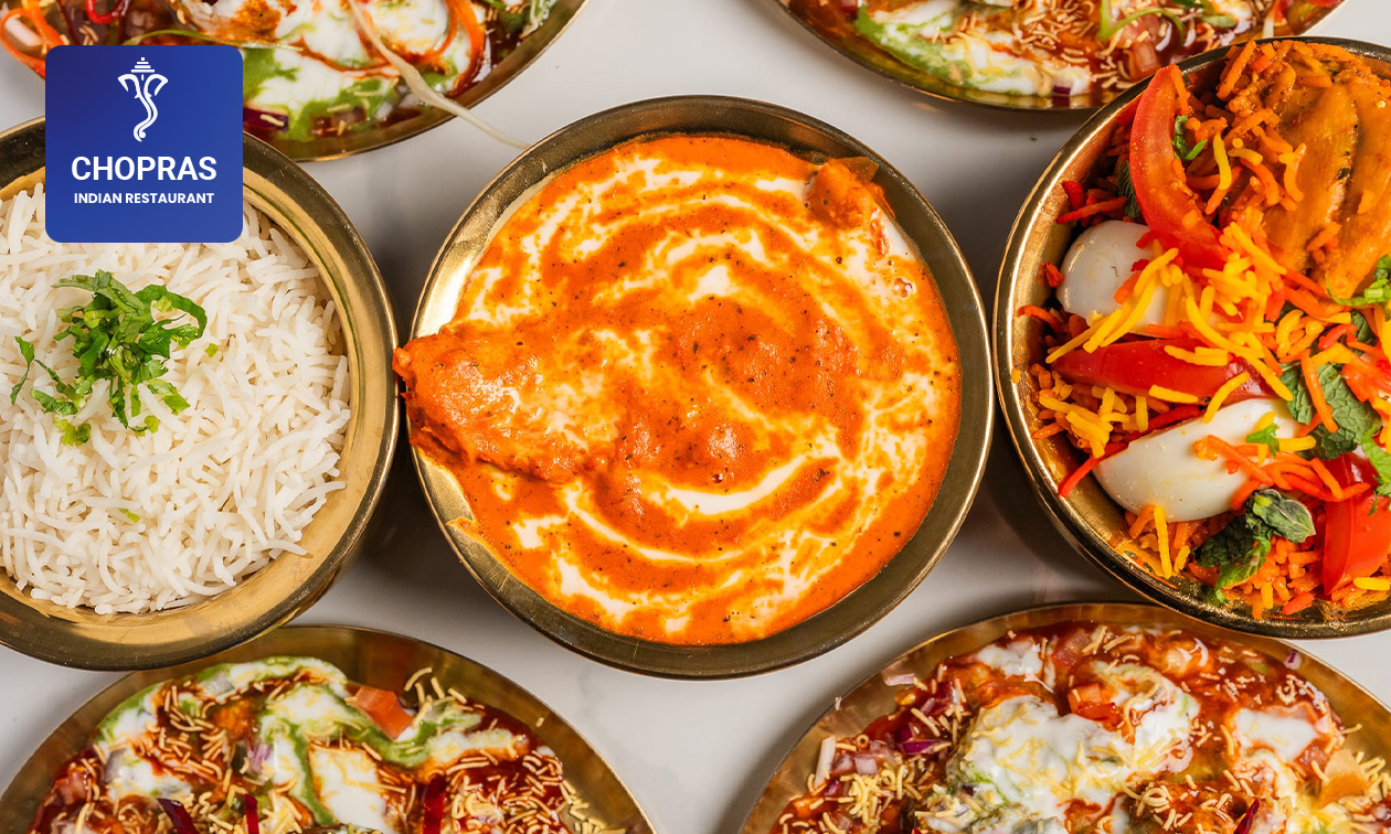 Indiase thali of 3-gangen keuzediner bij Chopras Indian Restaurant